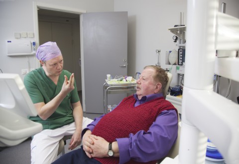 Royne Thorman erbjuder medicinsk tandvård i privat regi på Danderyds sjukhus sedan november 2010.
